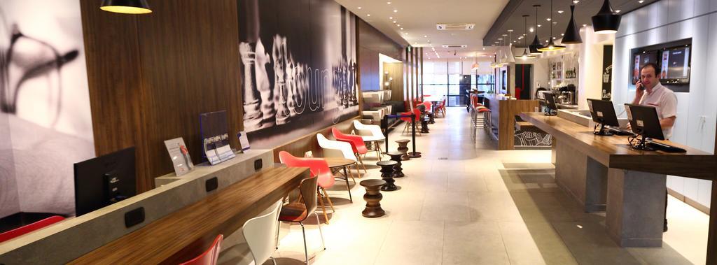 Отель Ibis Buenos Aires Obelisco Экстерьер фото