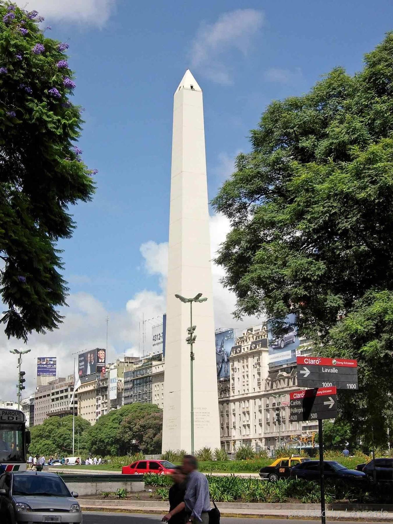 Отель Ibis Buenos Aires Obelisco Экстерьер фото